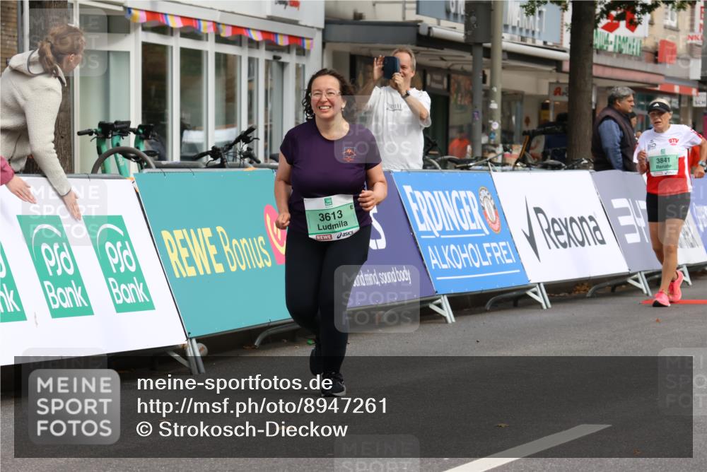 21.09.2025 - PSD Bank Halbmarathon Strokosch-Dieckow http://msf.ph/oto/8947261 21.09.2025 13:07:25 Ziel 3613, 3841 meine-sportfotos.de