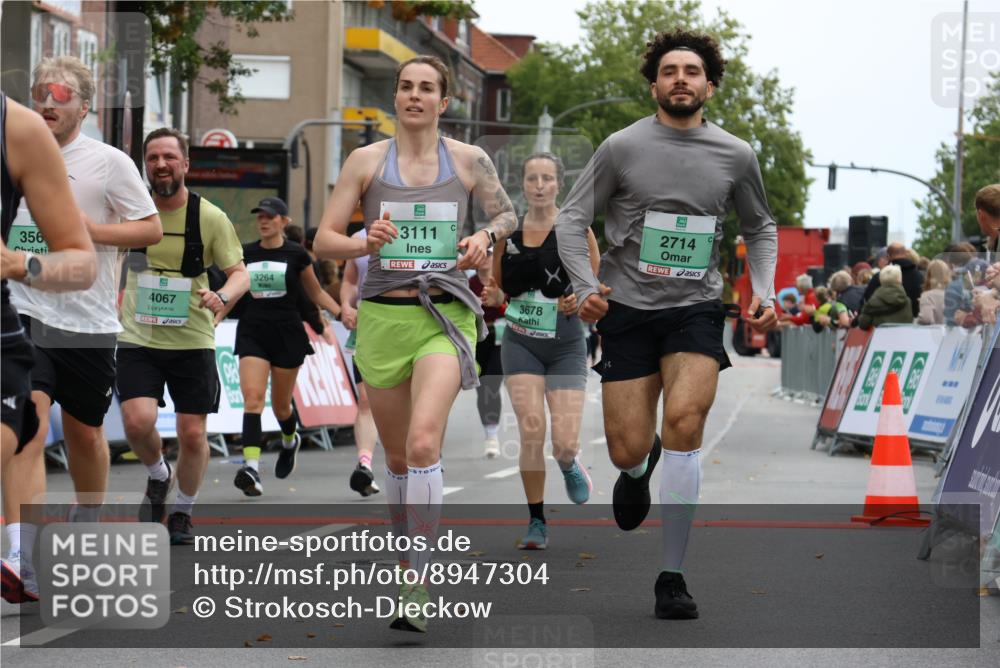 21.09.2025 - PSD Bank Halbmarathon Strokosch-Dieckow http://msf.ph/oto/8947304 21.09.2025 12:19:47 Ziel 1004, 1070, 2714, 2799, 3111, 3122, 3253, 3264, 3265, 3347, 3501, 3528, 3567, 3580, 3678, 4067 meine-sportfotos.de