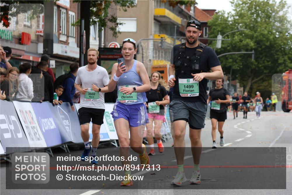 21.09.2025 - PSD Bank Halbmarathon Strokosch-Dieckow http://msf.ph/oto/8947313 21.09.2025 12:24:15 Ziel 1498, 1499, 3022, 3281, 3419, 3602 meine-sportfotos.de