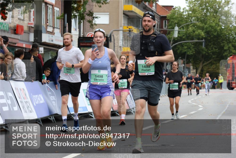 21.09.2025 - PSD Bank Halbmarathon Strokosch-Dieckow http://msf.ph/oto/8947317 21.09.2025 12:24:15 Ziel 1498, 1499, 3022, 3281, 3419, 3602 meine-sportfotos.de