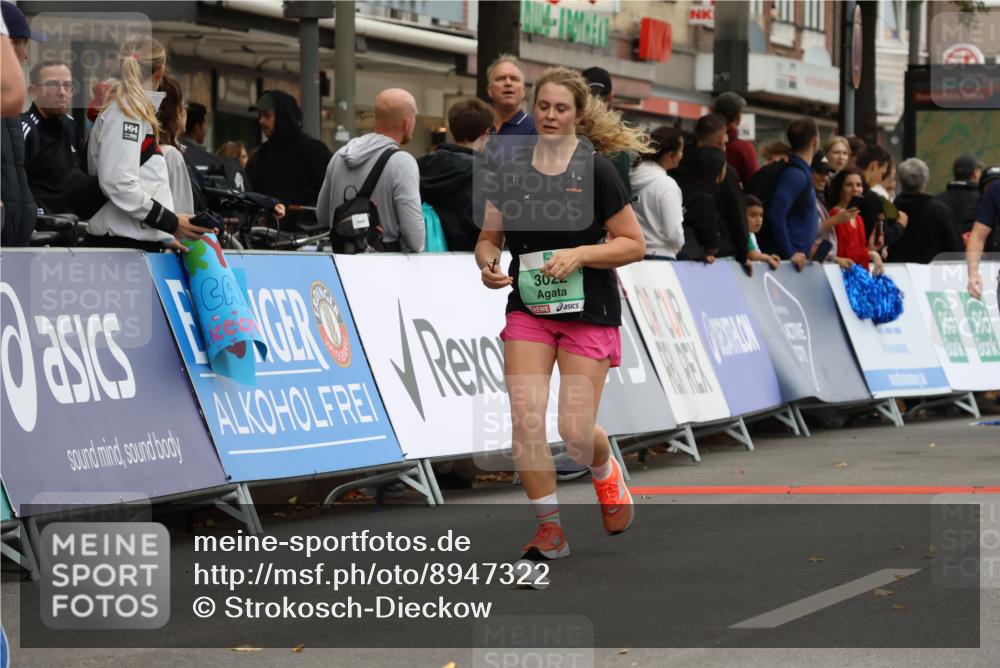 21.09.2025 - PSD Bank Halbmarathon Strokosch-Dieckow http://msf.ph/oto/8947322 21.09.2025 12:24:20 Ziel 1498, 1499, 3022, 3219, 3281, 3602 meine-sportfotos.de