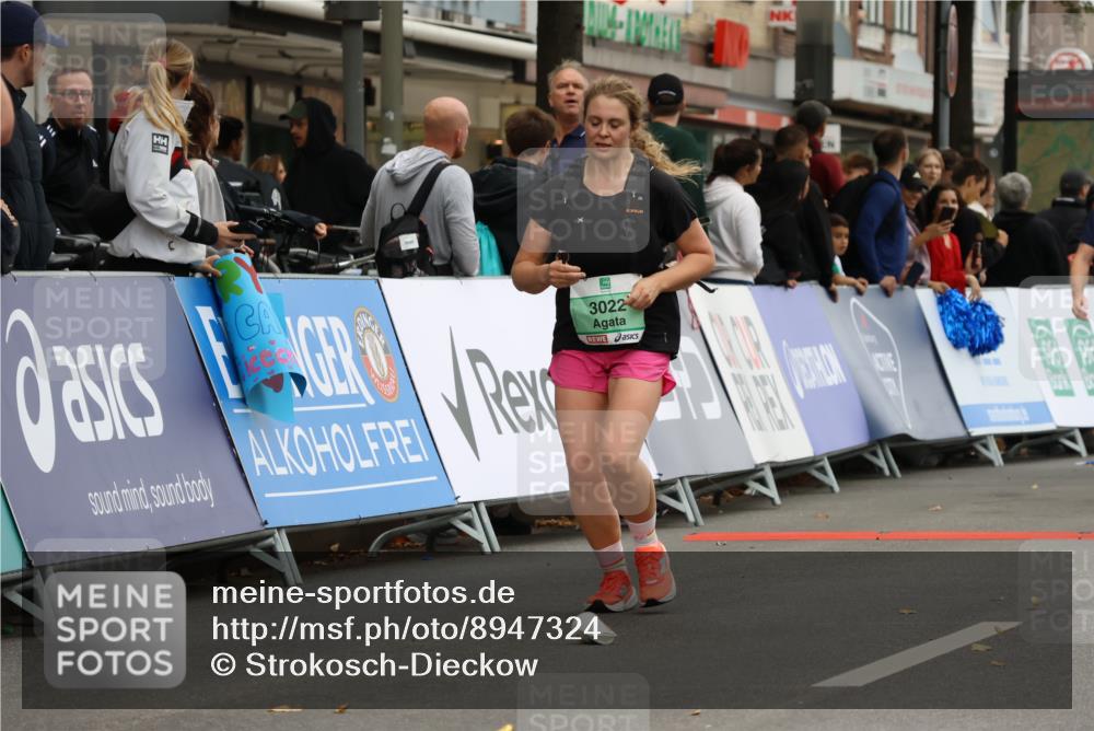 21.09.2025 - PSD Bank Halbmarathon Strokosch-Dieckow http://msf.ph/oto/8947324 21.09.2025 12:24:20 Ziel 1498, 1499, 3022, 3219, 3281, 3602 meine-sportfotos.de