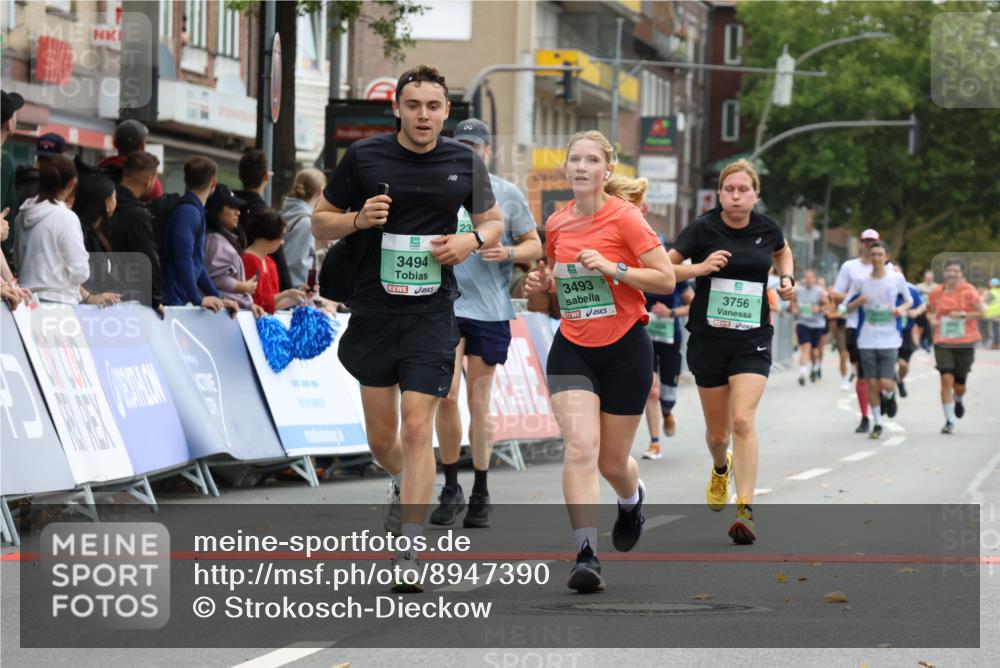 21.09.2025 - PSD Bank Halbmarathon Strokosch-Dieckow http://msf.ph/oto/8947390 21.09.2025 12:20:29 Ziel 1176, 1235, 2211, 3493, 3494, 3756 meine-sportfotos.de