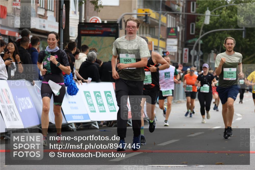 21.09.2025 - PSD Bank Halbmarathon Strokosch-Dieckow http://msf.ph/oto/8947445 21.09.2025 12:20:59 Ziel 1054, 1604, 1605, 1771, 2882, 3124, 3246, 3296, 3643, 3644, 3681, 3798 meine-sportfotos.de