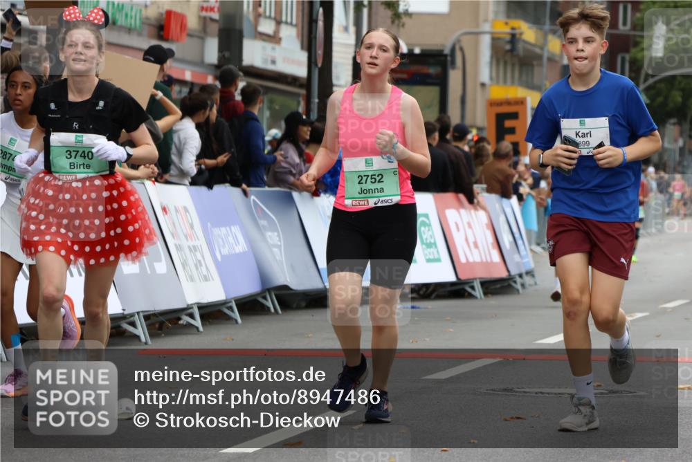21.09.2025 - PSD Bank Halbmarathon Strokosch-Dieckow http://msf.ph/oto/8947486 21.09.2025 12:21:15 Ziel 1130, 2752, 2874, 2887, 3343, 3460, 3571, 3740, 3980 meine-sportfotos.de