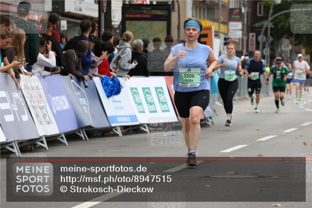 21.09.2025 - PSD Bank Halbmarathon Strokosch-Dieckow http://msf.ph/oto/8947515 21.09.2025 12:26:11 Ziel 3206, 3227, 3504, 3611 meine-sportfotos.de