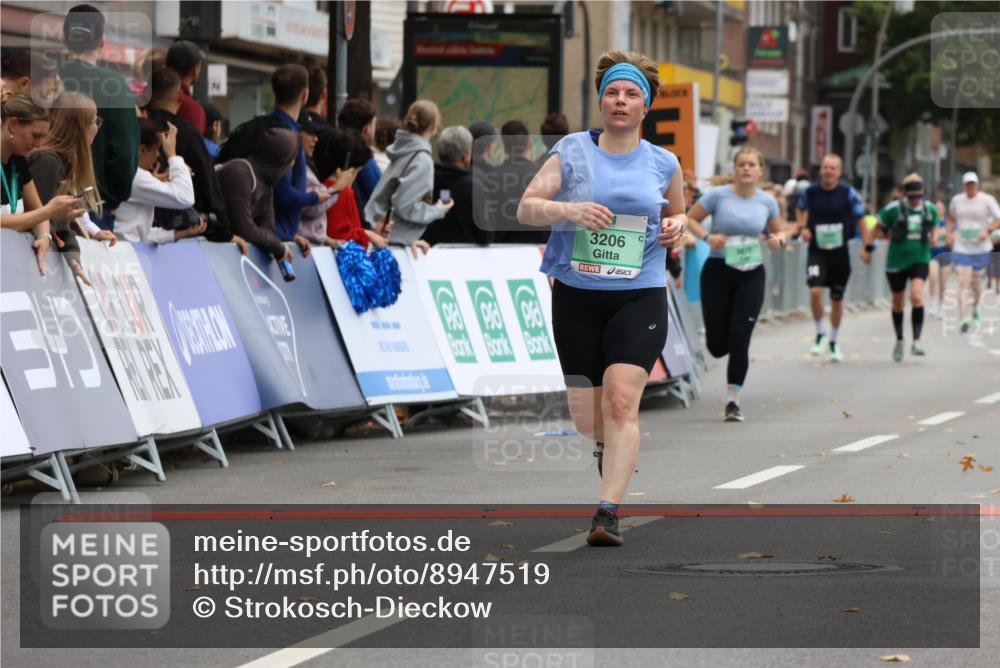 21.09.2025 - PSD Bank Halbmarathon Strokosch-Dieckow http://msf.ph/oto/8947519 21.09.2025 12:26:11 Ziel 3206, 3227, 3504, 3611 meine-sportfotos.de