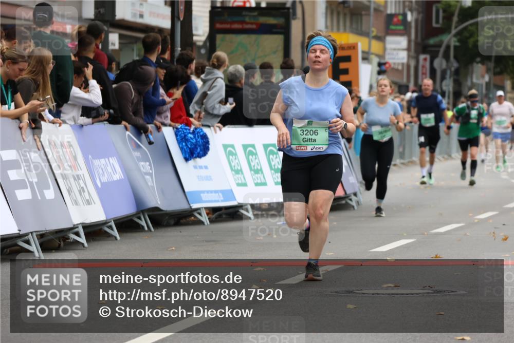 21.09.2025 - PSD Bank Halbmarathon Strokosch-Dieckow http://msf.ph/oto/8947520 21.09.2025 12:26:11 Ziel 3206, 3227, 3504, 3611 meine-sportfotos.de