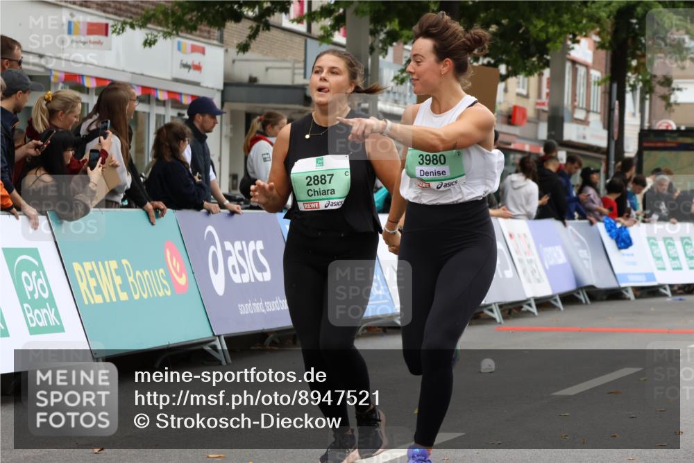 21.09.2025 - PSD Bank Halbmarathon Strokosch-Dieckow http://msf.ph/oto/8947521 21.09.2025 12:21:24 Ziel 2840, 2874, 2887, 3333, 3460, 3980 meine-sportfotos.de