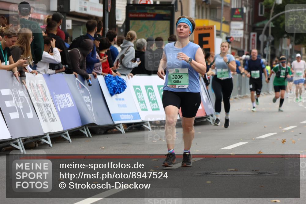 21.09.2025 - PSD Bank Halbmarathon Strokosch-Dieckow http://msf.ph/oto/8947524 21.09.2025 12:26:11 Ziel 3206, 3227, 3504, 3611 meine-sportfotos.de