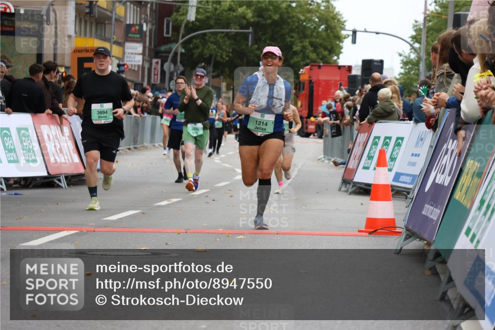 21.09.2025 - PSD Bank Halbmarathon Strokosch-Dieckow http://msf.ph/oto/8947550 21.09.2025 12:21:39 Ziel 1214, 2905, 3409, 3679, 3694 meine-sportfotos.de