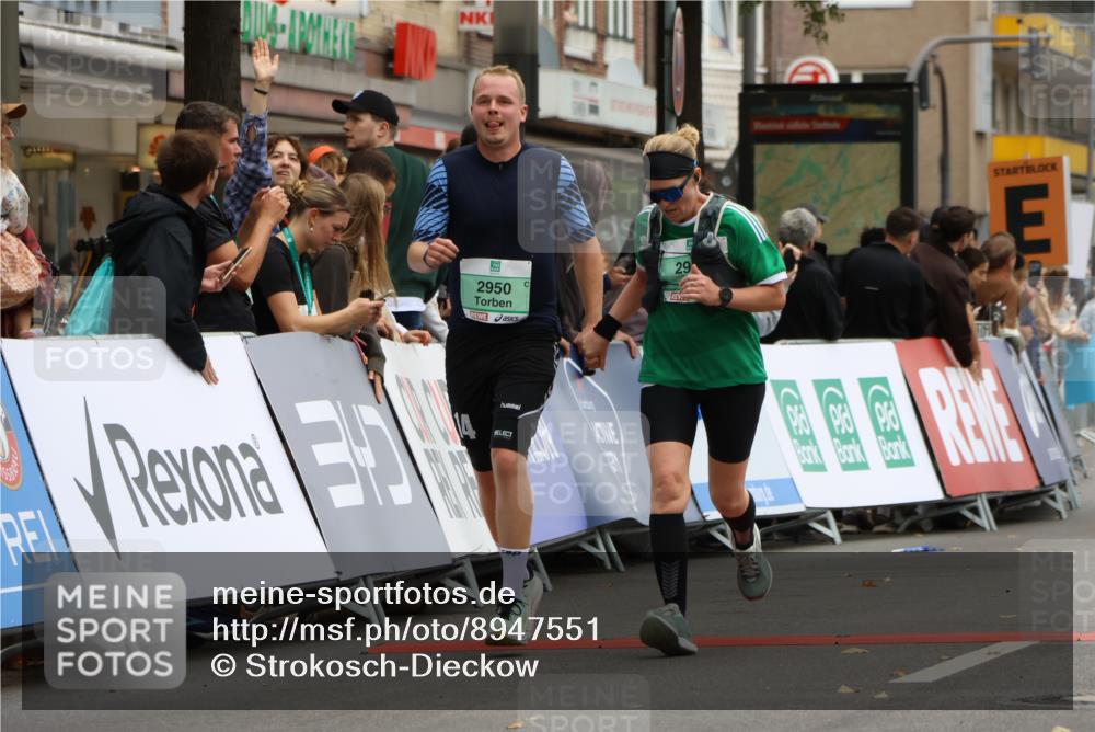 21.09.2025 - PSD Bank Halbmarathon Strokosch-Dieckow http://msf.ph/oto/8947551 21.09.2025 12:26:22 Ziel 2900, 2950, 3611 meine-sportfotos.de