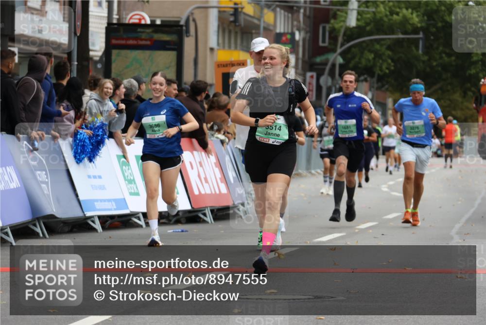 21.09.2025 - PSD Bank Halbmarathon Strokosch-Dieckow http://msf.ph/oto/8947555 21.09.2025 12:26:30 Ziel 1681, 2900, 2903, 2950, 3276, 3514, 3686, 3813 meine-sportfotos.de