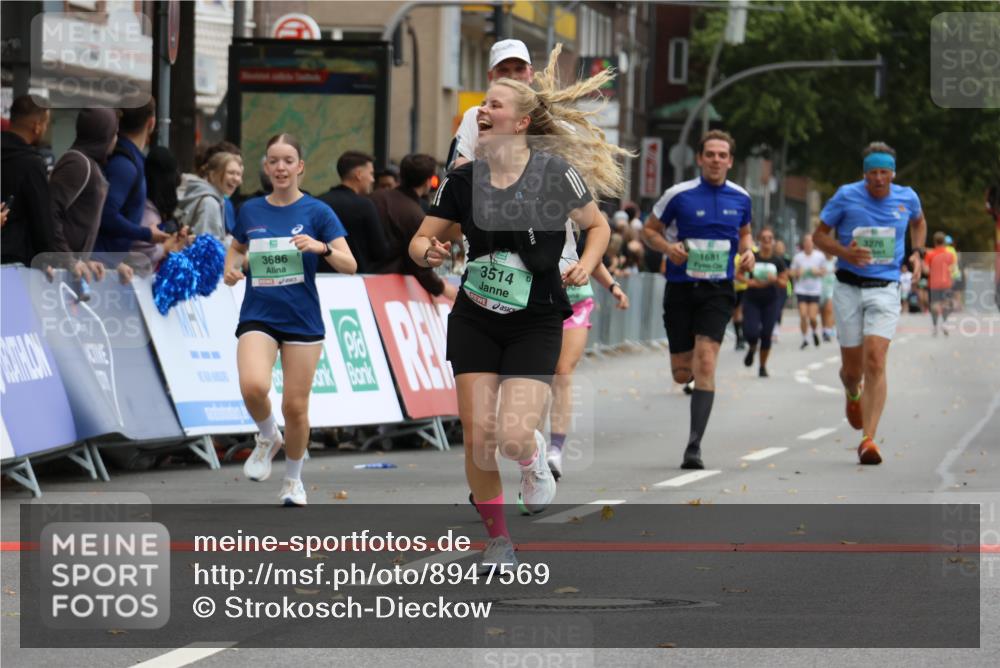 21.09.2025 - PSD Bank Halbmarathon Strokosch-Dieckow http://msf.ph/oto/8947569 21.09.2025 12:26:30 Ziel 1681, 2900, 2903, 2950, 3276, 3514, 3686, 3813 meine-sportfotos.de