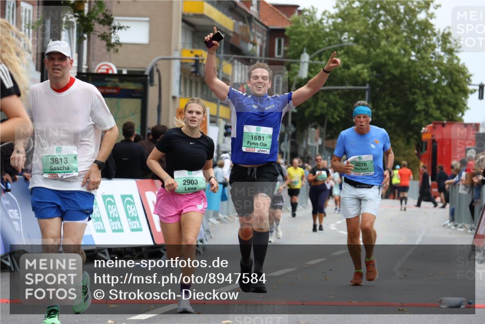 21.09.2025 - PSD Bank Halbmarathon Strokosch-Dieckow http://msf.ph/oto/8947584 21.09.2025 12:26:33 Ziel 1681, 2903, 3276, 3514, 3686, 3813 meine-sportfotos.de