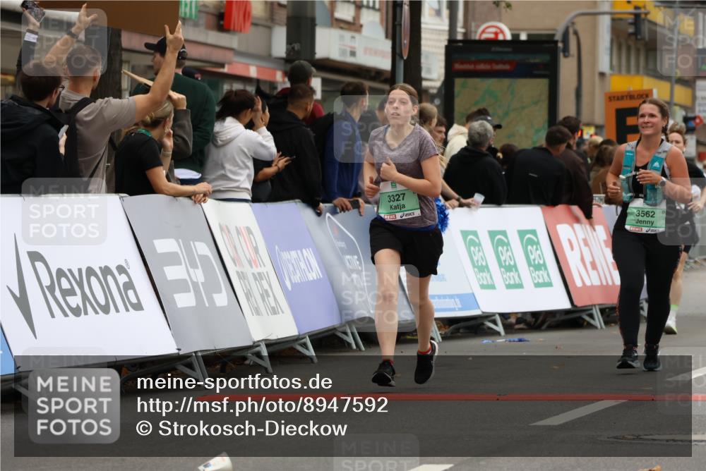 21.09.2025 - PSD Bank Halbmarathon Strokosch-Dieckow http://msf.ph/oto/8947592 21.09.2025 12:22:01 Ziel 2560, 3305, 3327, 3432, 3562, 3629, 3890, 4030 meine-sportfotos.de