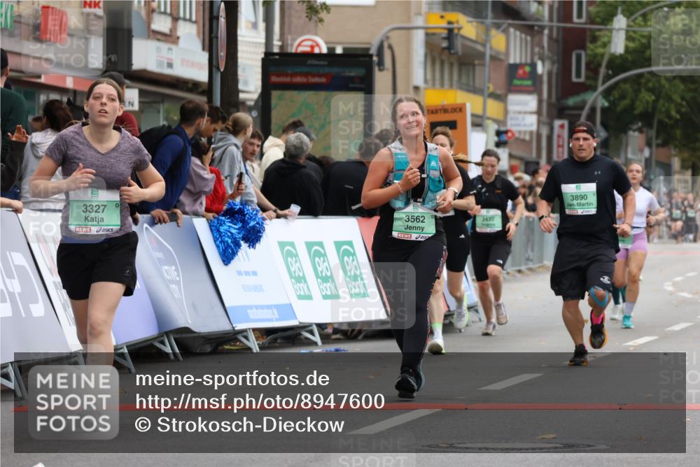 21.09.2025 - PSD Bank Halbmarathon Strokosch-Dieckow http://msf.ph/oto/8947600 21.09.2025 12:22:02 Ziel 2560, 3305, 3327, 3432, 3562, 3629, 3890, 4030 meine-sportfotos.de