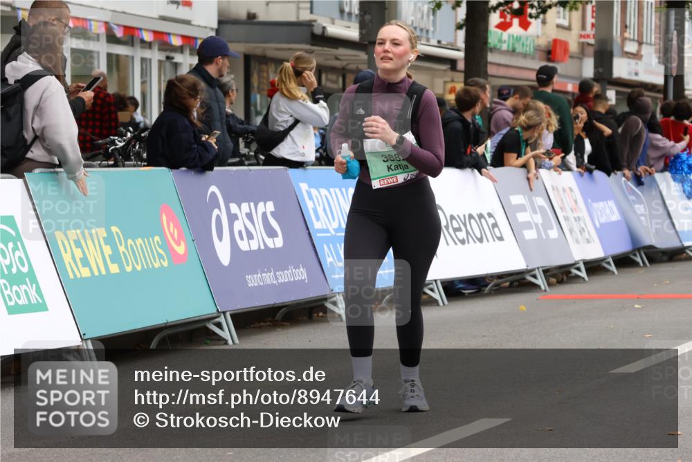 21.09.2025 - PSD Bank Halbmarathon Strokosch-Dieckow http://msf.ph/oto/8947644 21.09.2025 12:27:12 Ziel 3856, 3882, 3989 meine-sportfotos.de