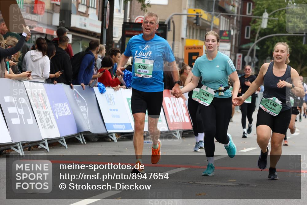 21.09.2025 - PSD Bank Halbmarathon Strokosch-Dieckow http://msf.ph/oto/8947654 21.09.2025 12:22:40 Ziel 1148, 1149, 3383, 3430, 3621, 3683, 3754, 4008 meine-sportfotos.de