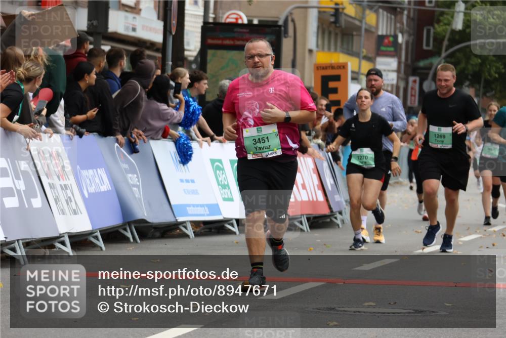 21.09.2025 - PSD Bank Halbmarathon Strokosch-Dieckow http://msf.ph/oto/8947671 21.09.2025 12:27:19 Ziel 1269, 1270, 3451, 3661, 3845, 3989 meine-sportfotos.de
