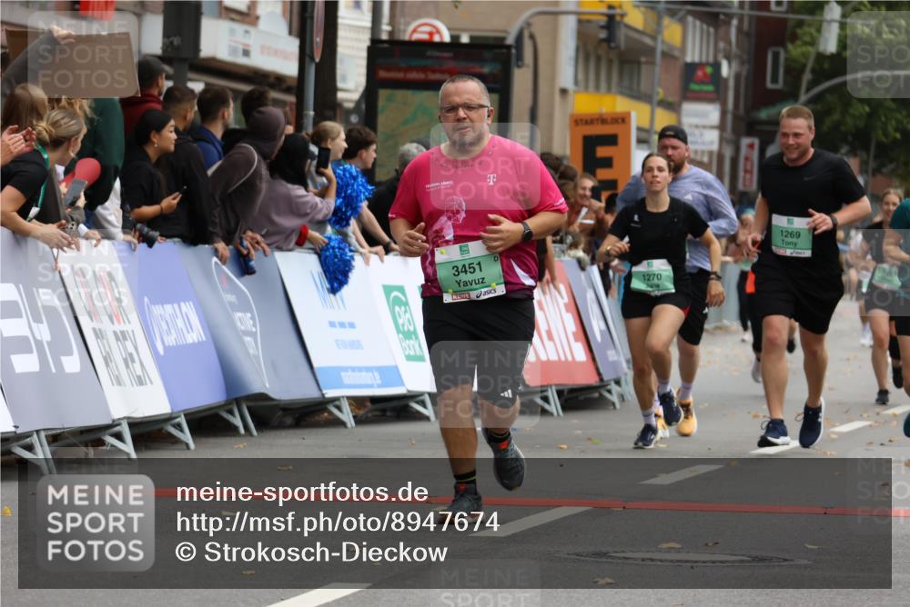 21.09.2025 - PSD Bank Halbmarathon Strokosch-Dieckow http://msf.ph/oto/8947674 21.09.2025 12:27:19 Ziel 1269, 1270, 3451, 3661, 3845, 3989 meine-sportfotos.de