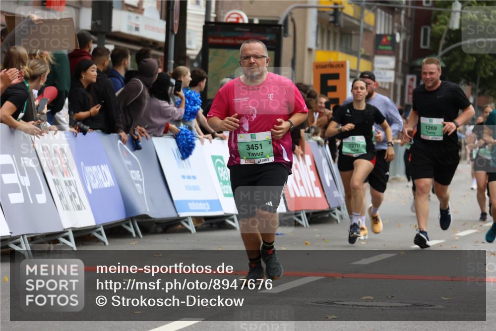 21.09.2025 - PSD Bank Halbmarathon Strokosch-Dieckow http://msf.ph/oto/8947676 21.09.2025 12:27:19 Ziel 1269, 1270, 3451, 3661, 3845, 3989 meine-sportfotos.de