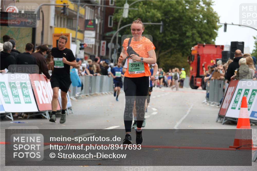 21.09.2025 - PSD Bank Halbmarathon Strokosch-Dieckow http://msf.ph/oto/8947693 21.09.2025 12:22:51 Ziel 1675, 3383, 3430, 3535, 3683, 3724, 3765 meine-sportfotos.de