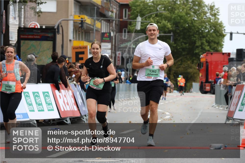 21.09.2025 - PSD Bank Halbmarathon Strokosch-Dieckow http://msf.ph/oto/8947704 21.09.2025 12:27:27 Ziel 1269, 1270, 1362, 3451, 3457, 3490, 3661, 3845 meine-sportfotos.de