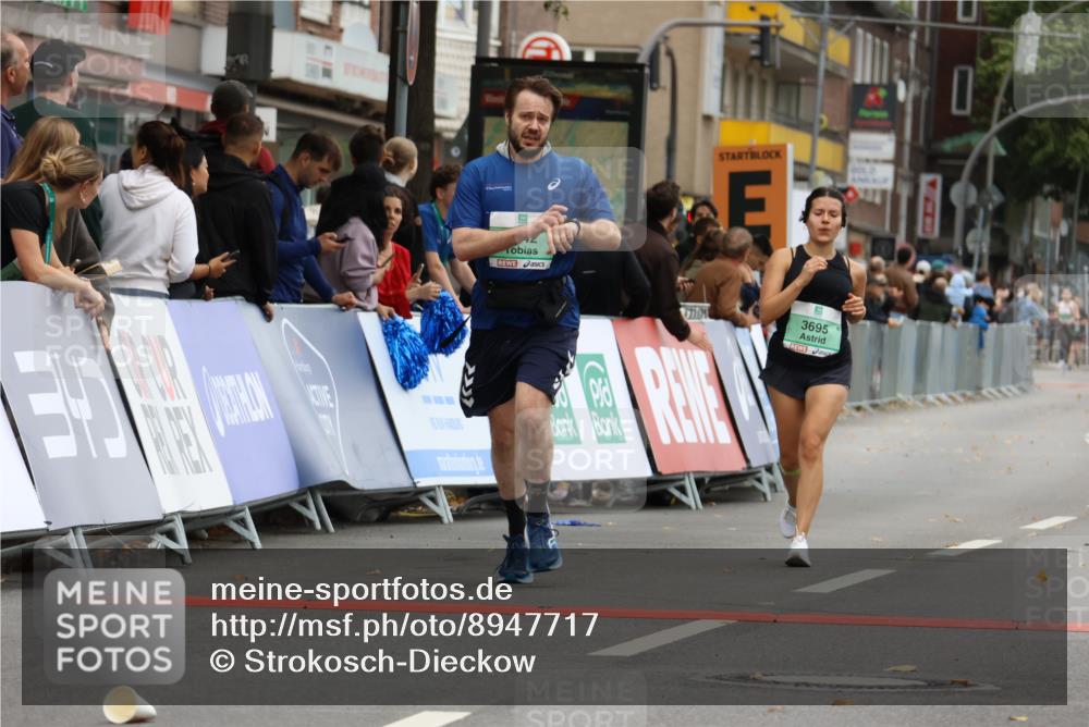 21.09.2025 - PSD Bank Halbmarathon Strokosch-Dieckow http://msf.ph/oto/8947717 21.09.2025 12:23:05 Ziel 1295, 1675, 3695, 3742 meine-sportfotos.de