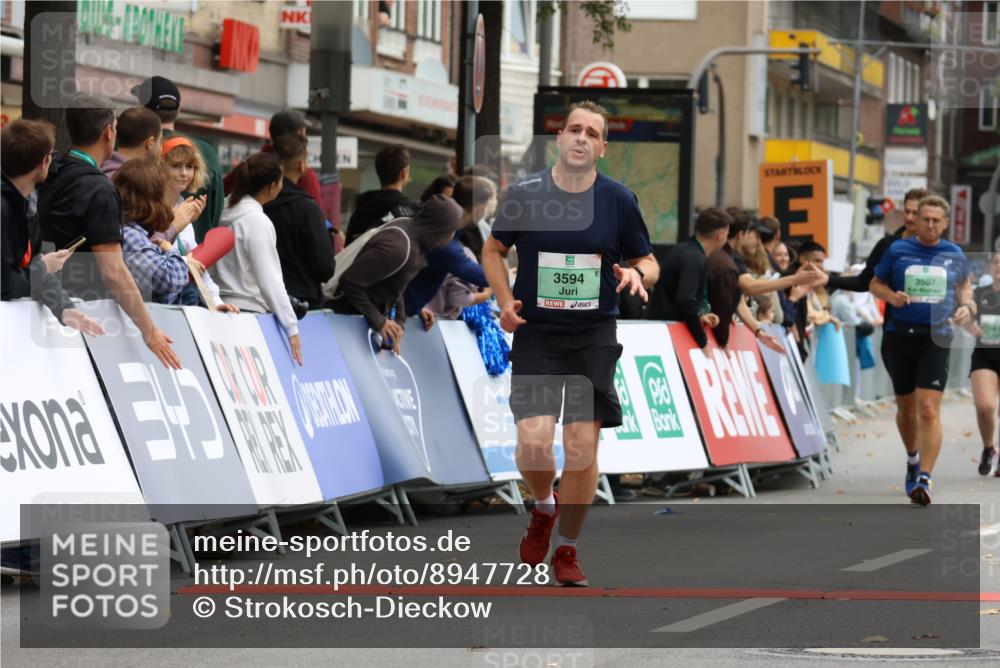 21.09.2025 - PSD Bank Halbmarathon Strokosch-Dieckow http://msf.ph/oto/8947728 21.09.2025 12:27:53 Ziel 3507, 3594 meine-sportfotos.de