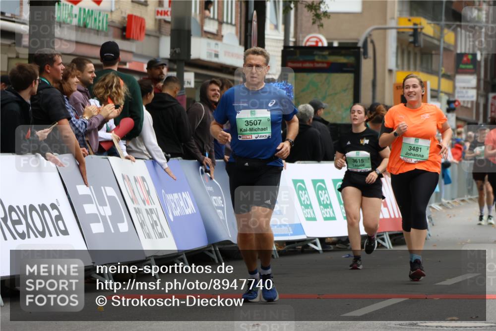 21.09.2025 - PSD Bank Halbmarathon Strokosch-Dieckow http://msf.ph/oto/8947740 21.09.2025 12:27:59 Ziel 1677, 3481, 3507, 3594, 3615 meine-sportfotos.de