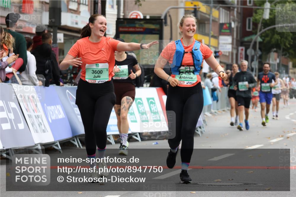 21.09.2025 - PSD Bank Halbmarathon Strokosch-Dieckow http://msf.ph/oto/8947750 21.09.2025 12:28:08 Ziel 1677, 3478, 3481, 3507, 3600, 3615, 3658 meine-sportfotos.de