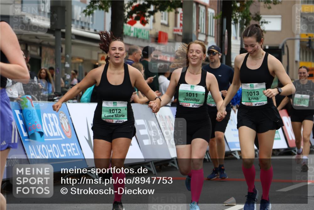 21.09.2025 - PSD Bank Halbmarathon Strokosch-Dieckow http://msf.ph/oto/8947753 21.09.2025 12:23:37 Ziel 1011, 1012, 1013, 1448, 1449, 1612, 1613, 2987, 3225, 3300, 3368, 3386, 3515, 3546 meine-sportfotos.de