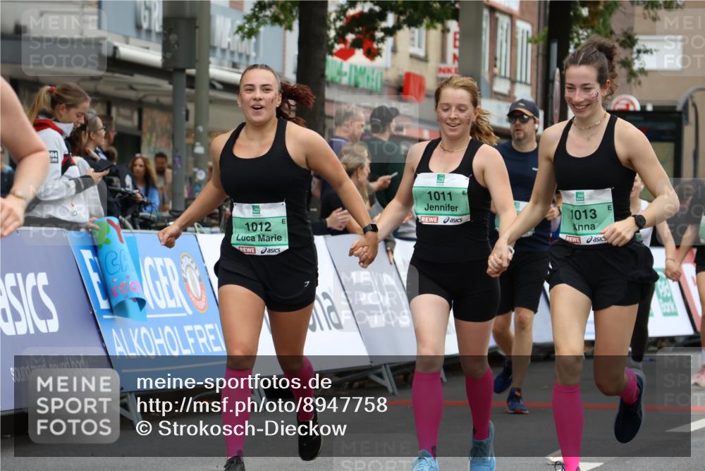 21.09.2025 - PSD Bank Halbmarathon Strokosch-Dieckow http://msf.ph/oto/8947758 21.09.2025 12:23:38 Ziel 1011, 1012, 1013, 1448, 1449, 1612, 1613, 2987, 3225, 3300, 3368, 3386, 3515, 3546 meine-sportfotos.de
