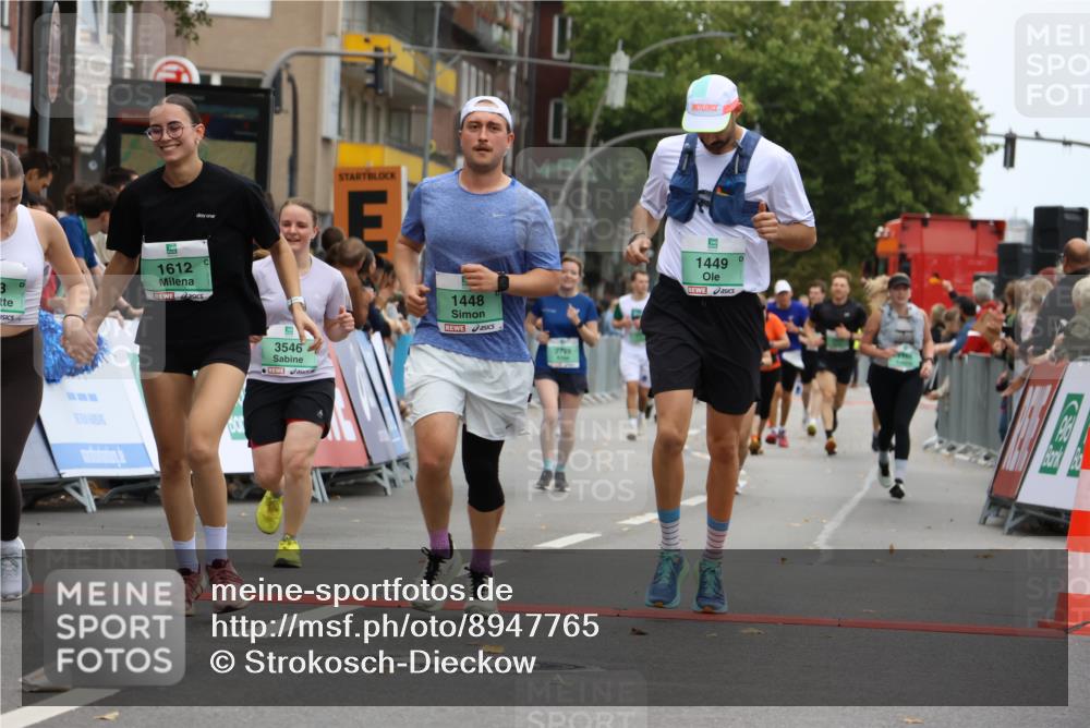 21.09.2025 - PSD Bank Halbmarathon Strokosch-Dieckow http://msf.ph/oto/8947765 21.09.2025 12:23:39 Ziel 1011, 1012, 1013, 1448, 1449, 1612, 1613, 2987, 3225, 3368, 3515, 3546 meine-sportfotos.de