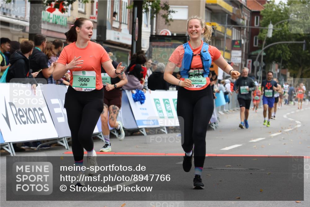 21.09.2025 - PSD Bank Halbmarathon Strokosch-Dieckow http://msf.ph/oto/8947766 21.09.2025 12:28:09 Ziel 1677, 3478, 3481, 3507, 3600, 3615, 3658 meine-sportfotos.de