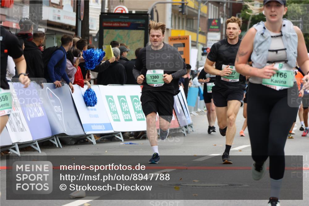 21.09.2025 - PSD Bank Halbmarathon Strokosch-Dieckow http://msf.ph/oto/8947788 21.09.2025 12:23:49 Ziel 1166, 1380, 1448, 1449, 1612, 1613, 2729, 2810, 2827, 3359, 3546 meine-sportfotos.de