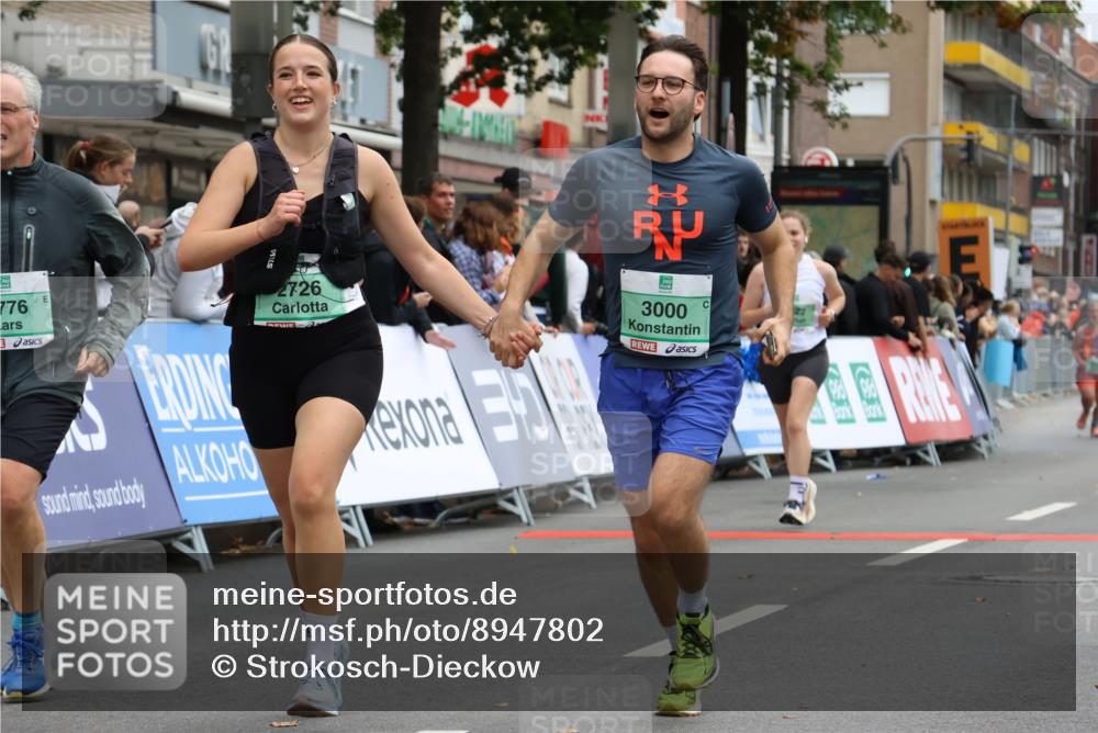 21.09.2025 - PSD Bank Halbmarathon Strokosch-Dieckow http://msf.ph/oto/8947802 21.09.2025 12:28:20 Ziel 2726, 3000, 3422, 3658, 3776 meine-sportfotos.de