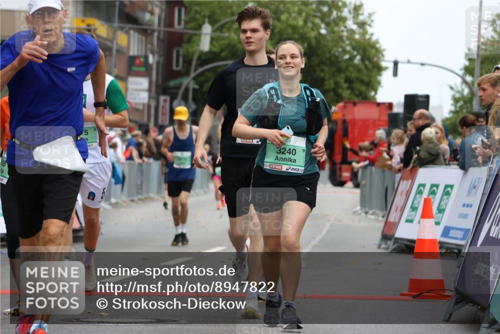 21.09.2025 - PSD Bank Halbmarathon Strokosch-Dieckow http://msf.ph/oto/8947822 21.09.2025 12:23:58 Ziel 1005, 1163, 1380, 1575, 1576, 2250, 2810, 2827, 3138, 3240, 3616 meine-sportfotos.de