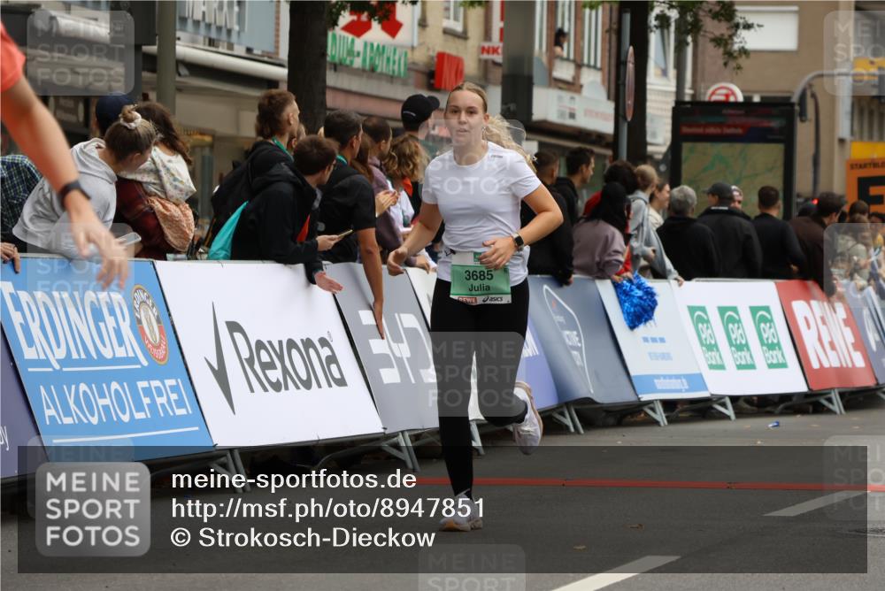 21.09.2025 - PSD Bank Halbmarathon Strokosch-Dieckow http://msf.ph/oto/8947851 21.09.2025 12:28:52 Ziel 1065, 1573, 3239, 3684, 3685 meine-sportfotos.de