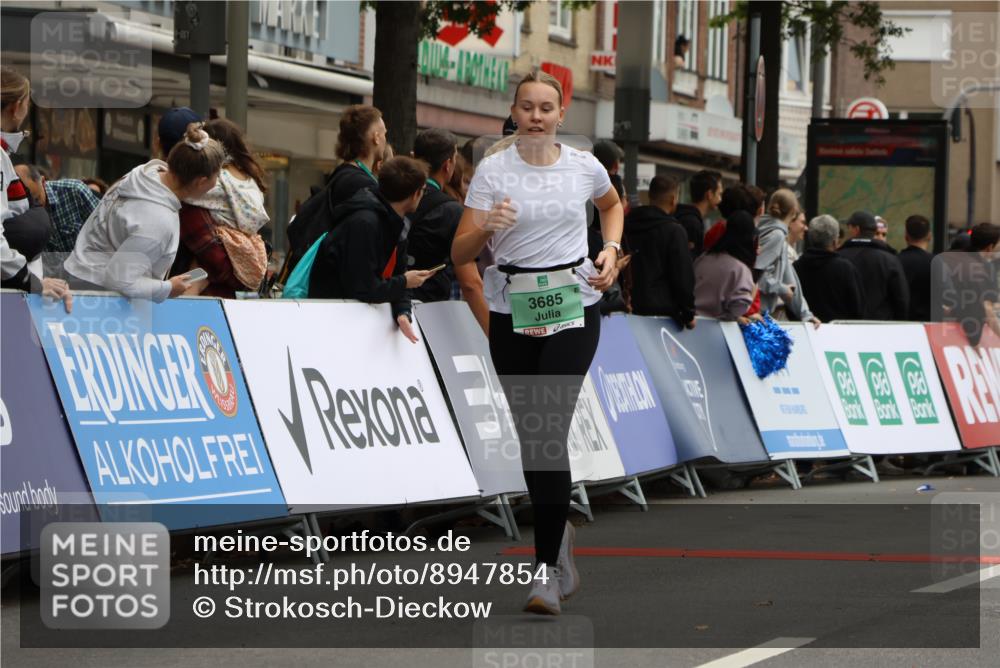21.09.2025 - PSD Bank Halbmarathon Strokosch-Dieckow http://msf.ph/oto/8947854 21.09.2025 12:28:53 Ziel 1065, 1573, 3239, 3633, 3684, 3685 meine-sportfotos.de