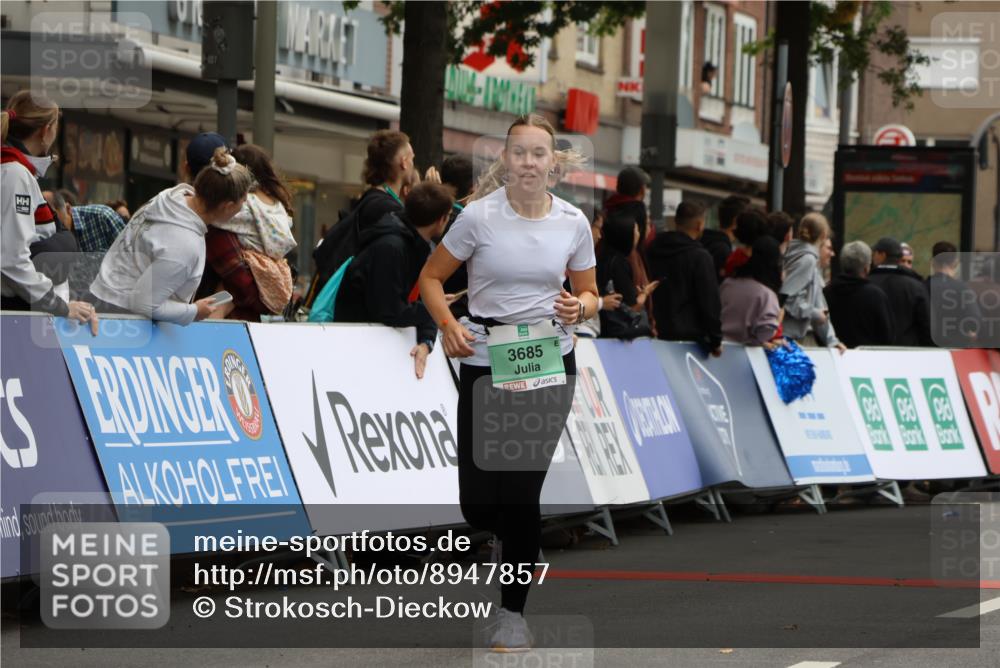 21.09.2025 - PSD Bank Halbmarathon Strokosch-Dieckow http://msf.ph/oto/8947857 21.09.2025 12:28:53 Ziel 1065, 1573, 3239, 3633, 3684, 3685 meine-sportfotos.de
