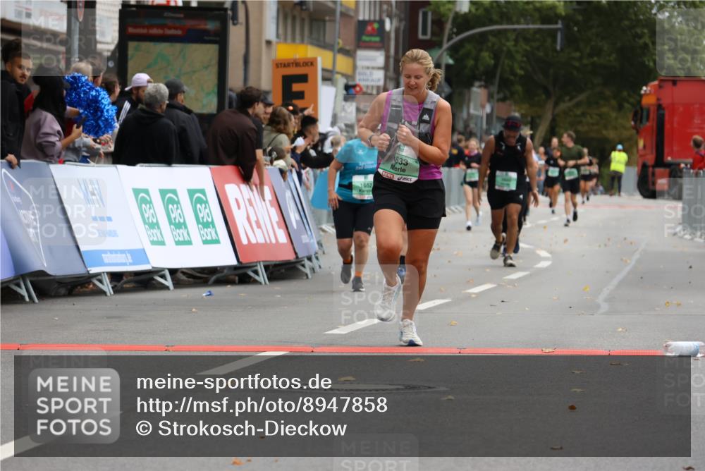 21.09.2025 - PSD Bank Halbmarathon Strokosch-Dieckow http://msf.ph/oto/8947858 21.09.2025 12:28:59 Ziel 1652, 3527, 3633, 3685 meine-sportfotos.de