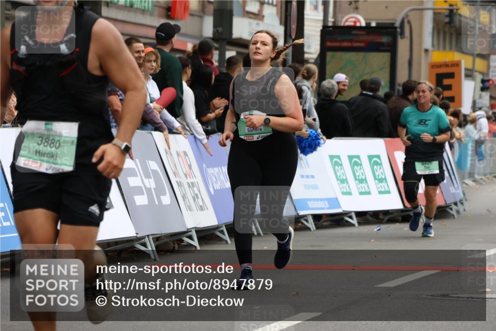 21.09.2025 - PSD Bank Halbmarathon Strokosch-Dieckow http://msf.ph/oto/8947879 21.09.2025 12:29:11 Ziel 1652, 3426, 3527, 3880, 3981 meine-sportfotos.de