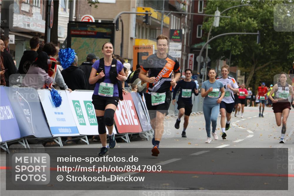 21.09.2025 - PSD Bank Halbmarathon Strokosch-Dieckow http://msf.ph/oto/8947903 21.09.2025 12:29:35 Ziel 1244, 1678, 2845, 3592, 3606, 3614, 3625, 3741, 3779, 3783 meine-sportfotos.de