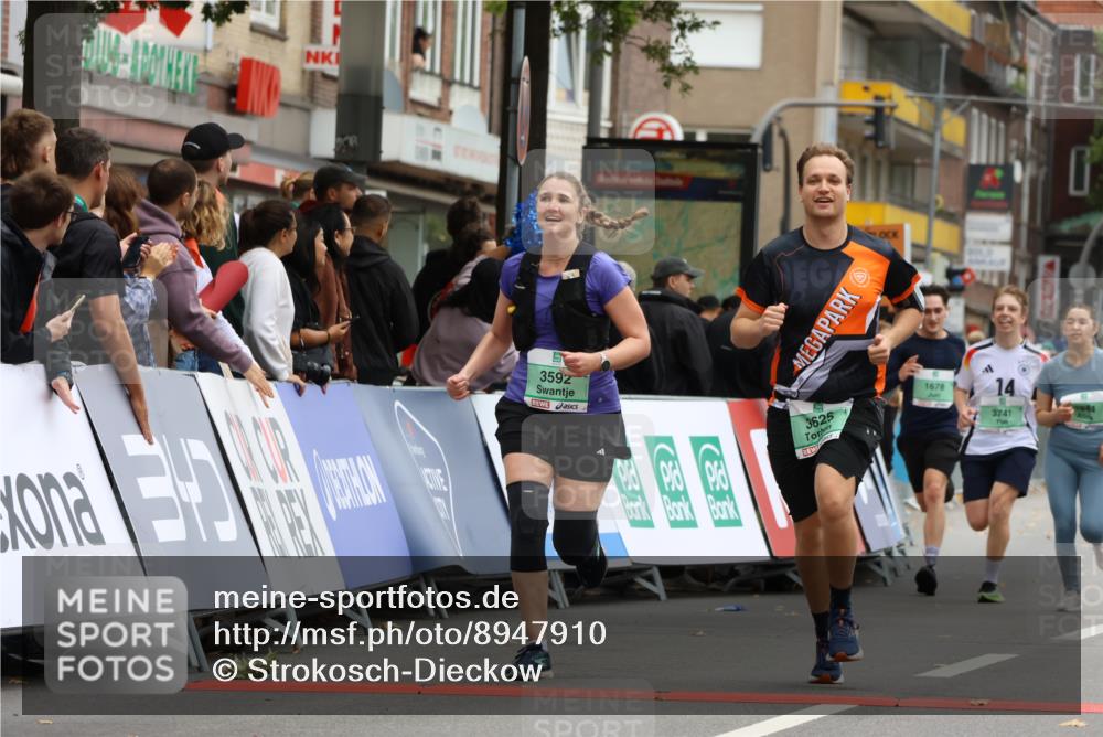 21.09.2025 - PSD Bank Halbmarathon Strokosch-Dieckow http://msf.ph/oto/8947910 21.09.2025 12:29:37 Ziel 1244, 1678, 2845, 3592, 3614, 3625, 3741, 3779 meine-sportfotos.de