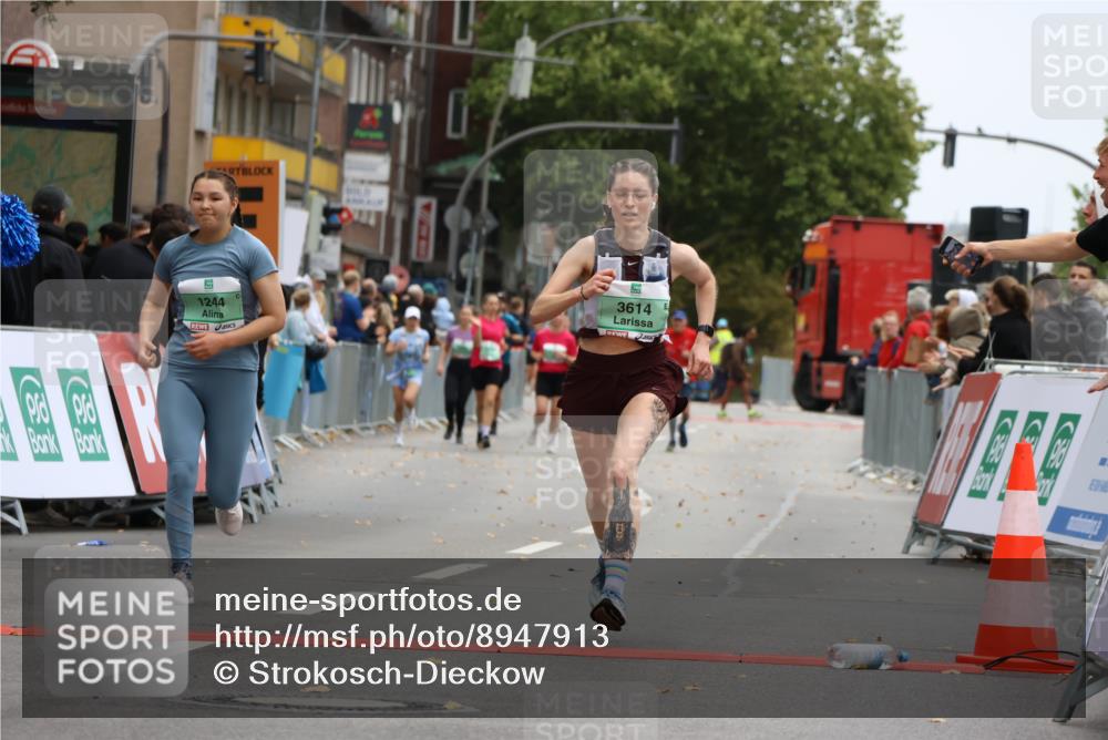 21.09.2025 - PSD Bank Halbmarathon Strokosch-Dieckow http://msf.ph/oto/8947913 21.09.2025 12:29:40 Ziel 1244, 1678, 2845, 3592, 3614, 3625, 3741 meine-sportfotos.de