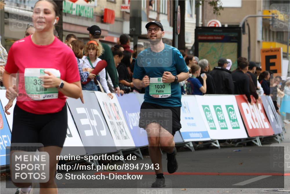 21.09.2025 - PSD Bank Halbmarathon Strokosch-Dieckow http://msf.ph/oto/8947943 21.09.2025 12:30:03 Ziel 1030, 1467, 1468, 2667, 3287, 3351, 3709 meine-sportfotos.de