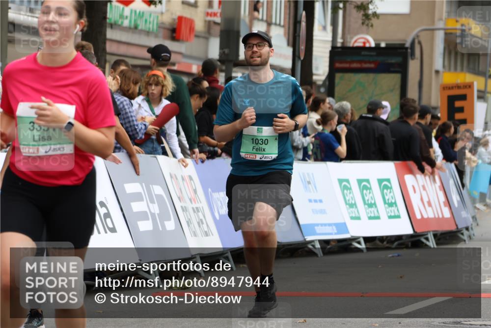 21.09.2025 - PSD Bank Halbmarathon Strokosch-Dieckow http://msf.ph/oto/8947944 21.09.2025 12:30:03 Ziel 1030, 1467, 1468, 2667, 3287, 3351, 3709 meine-sportfotos.de