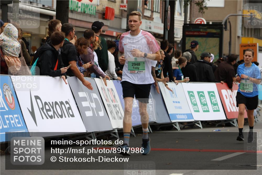 21.09.2025 - PSD Bank Halbmarathon Strokosch-Dieckow http://msf.ph/oto/8947986 21.09.2025 12:30:52 Ziel 2948, 3470, 3581, 3730, 3884 meine-sportfotos.de